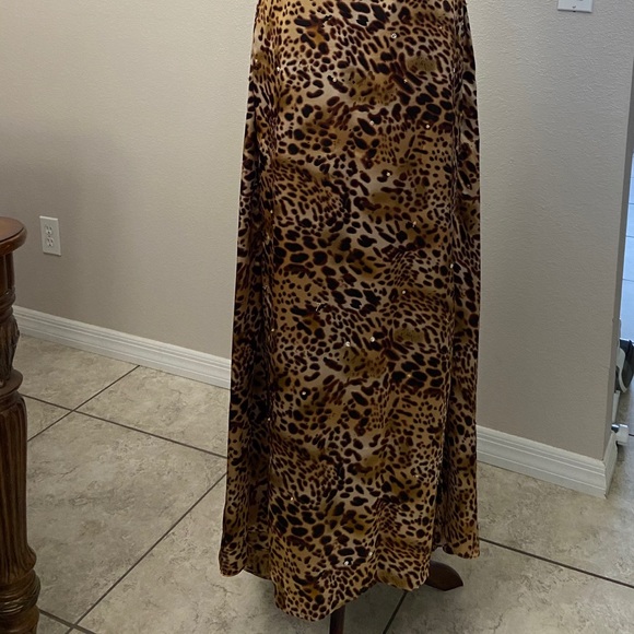 Leopard Bustier Gown - Picture 5 of 5